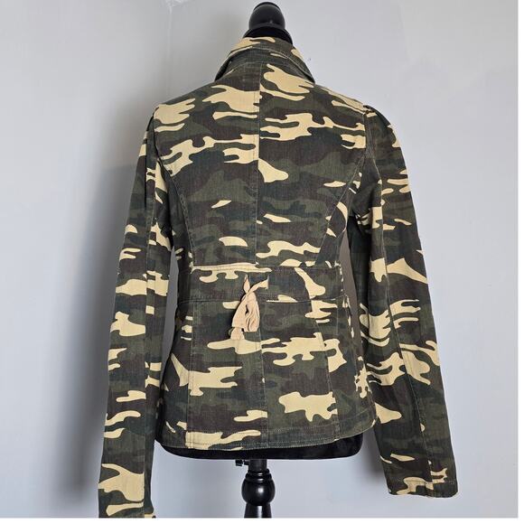 RU Apparel Women's camouflage light Weight jacket. Size Small - Picture 4 of 7